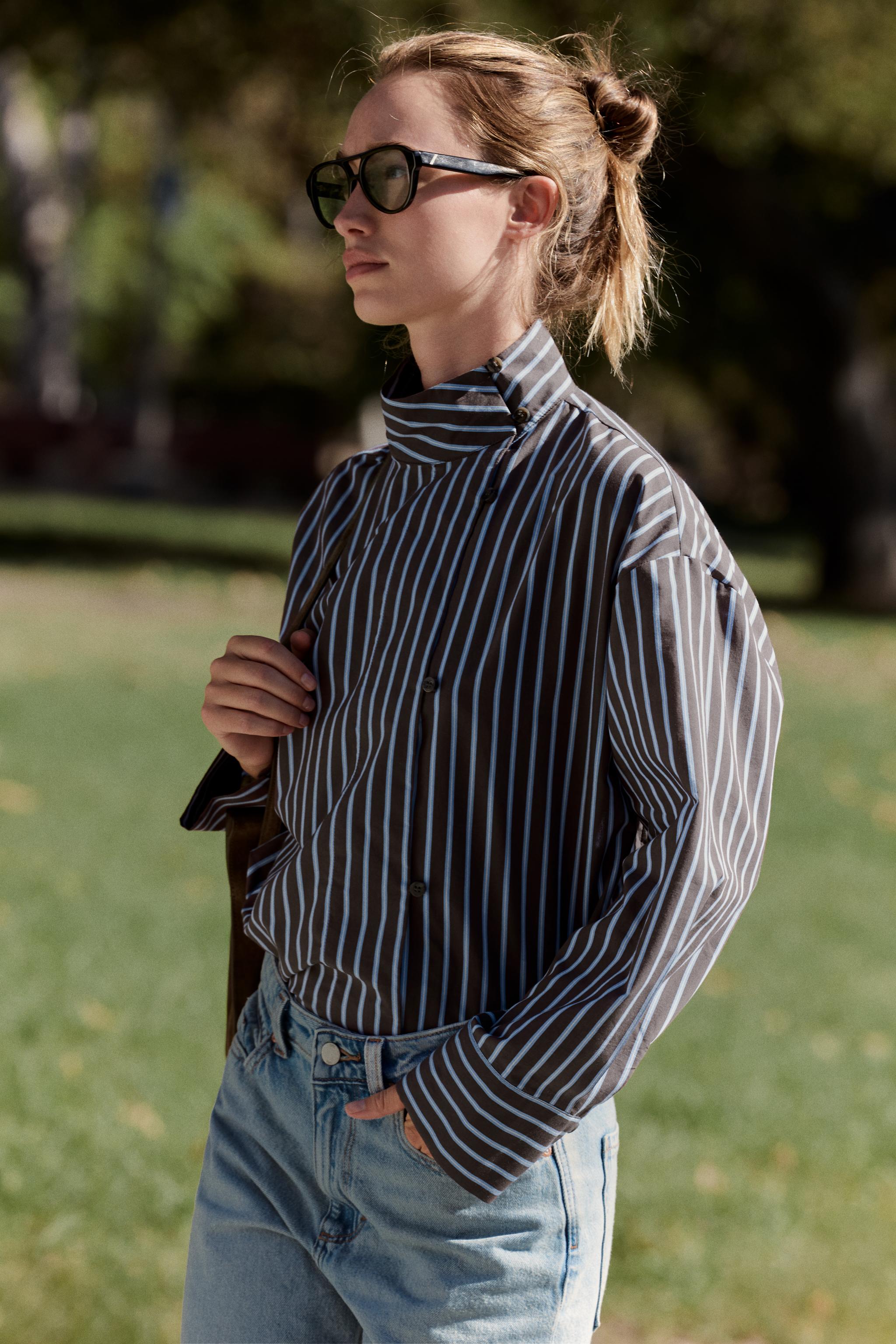 STRIPED HIGH-NECK SHIRT